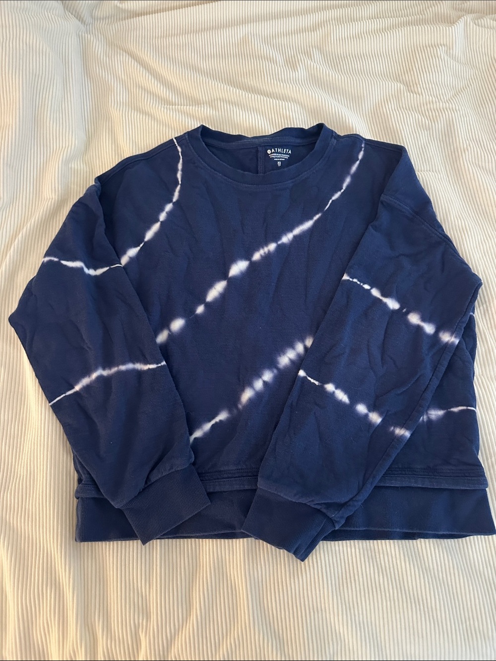Athleta Women’s  Navy and White Tie-Dye Crewneck Sweatshirt